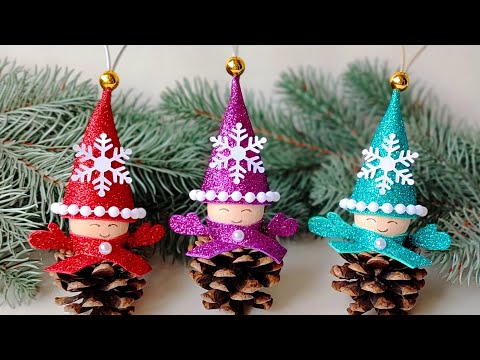 Pine Cone Crafts for Christmas 🎄 Christmas tree decorations 🎄 Easy Handmade Christmas Craft idea