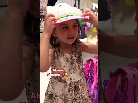Ceyda popitli şapkayla Oynuyor ??? #ceydaoynuyor #popitoyunu