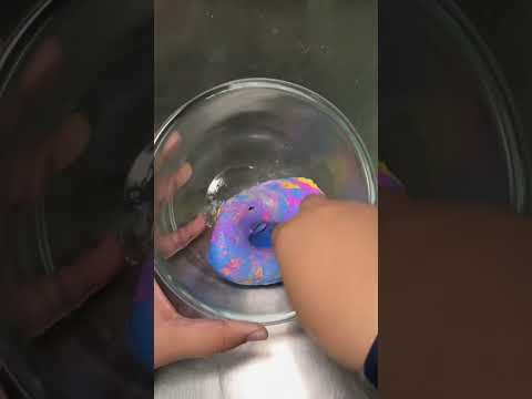 Making no glue slime.                              #slime #howtomakeslimeathome