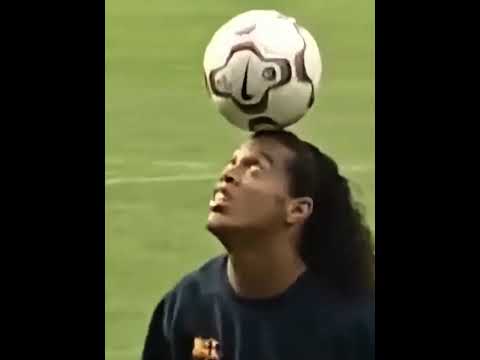 Ronaldinho até hoje o mais habilidoso 🥵⚽️🔥🪄☠️🇧🇷#football #skills #ronaldino