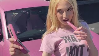 Recreating Paris Hilton’s MOST ICONIC Outfits! 💗💅🏻💋💖🎀