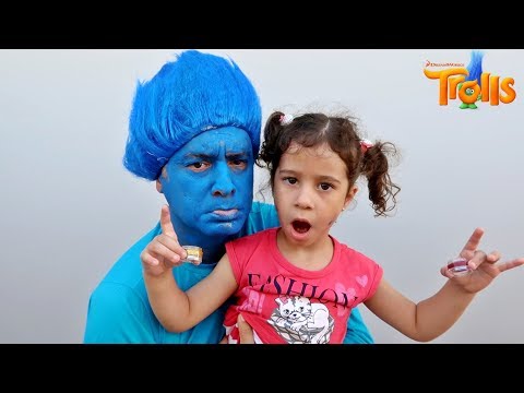 TEATRINHO TROLLS: MEU AMIGO ESTÁ TRISTE, PRECISO FAZER ALGUMA COISA!