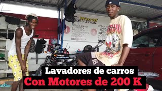 LAVANDO VEHÍCULOS INVIERTEN 200 K EN MOTORES “ HISTORIA DE JÓVENES QUE SE BUSCAN EL PAN DIGNAMENTE “
