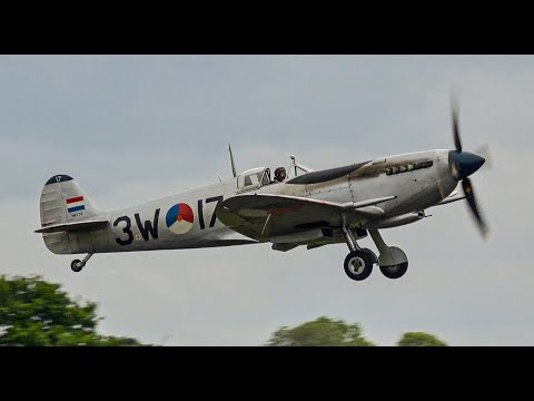 PURE ROLLS ROYCE MERLIN AS THE ICONIC SPITFIRE WALTZES OVER THE SKIES OF RAF COSFORD AIRSHOW 25 - 4K