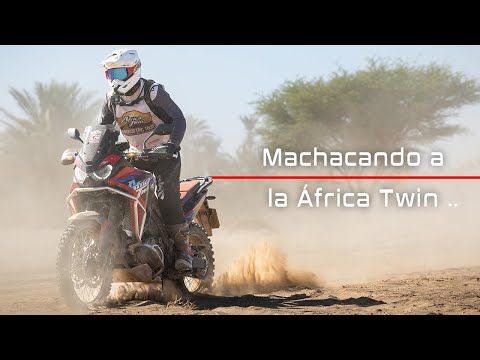 Machacando a la África Twin en Marruecos