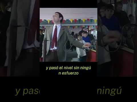 Este hombre intento ganar muchas monedas pero un niño se las gano ???