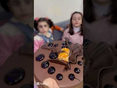 مين يلي أكل الكيك 🤪#السعودية_الكويت_الامارات_قطر_عمان_البحرين_ #shorts #short #share #shortvideo
