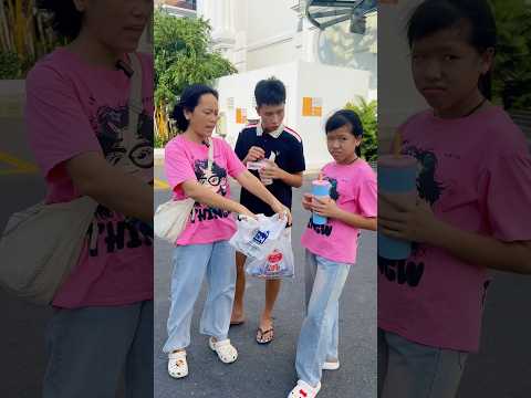 Mẹ thiên vị cho anh hai uống trà highland/kỳ anh-nè #shortvideo