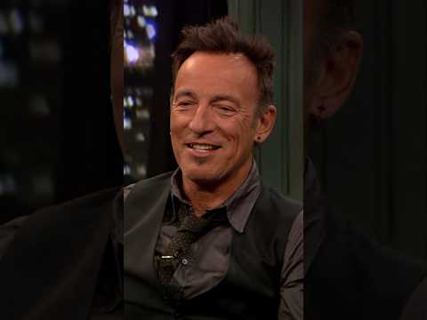 #JimmyFallon asks #BruceSpringsteen if he’d rather fight 100 duck-sized horses or 1 horse-sized duck
