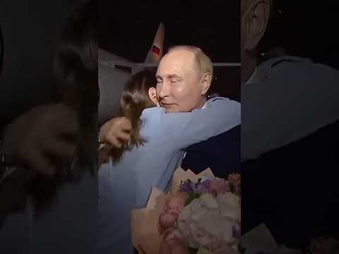 Putin Greets Russian Prisoners Freed in US Exchange
