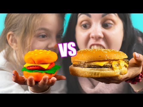 Cibo di Play Doh VS  Cibo Reale CHALLENGE piu DIY Fai Da Te🤭|| Top Ameli tvit