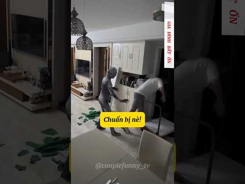 Vợ Hóa Trang Thành Người Ngoài Hành Tinh Dọa Chồng Khóc Thét! #Shorts #review