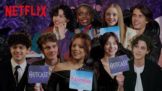 Excluído ou Padrão? O elenco de Wandinha responde | Wandinha | Netflix Brasil