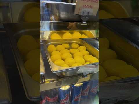 Rasgulla khane aai bevkuf kanjus behne ?? #comedy #foryou #shorts
