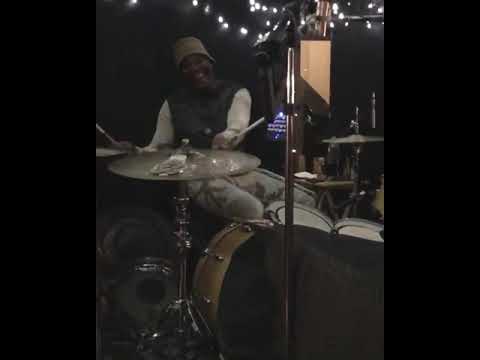 Daru Jones - Behind The Scènes: Jones 80’s Rhythm Vibes on “Talking To Myself by @ragnboneman