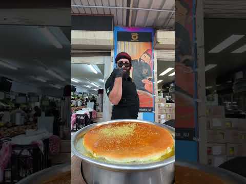 Lakemba Ramadan Nights Markets in Sydney! Have this amazing cheese dessert called Knefeh!