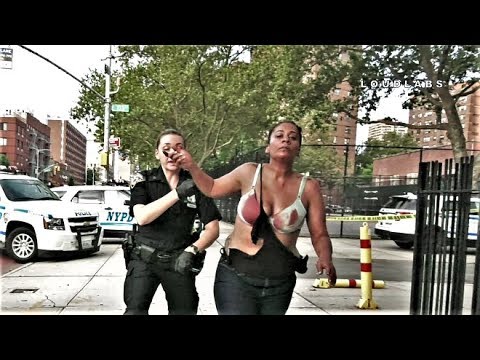 Lady in Underwear Attacks Photographer, NYPD gets involved / Harlem NYC 7.6.19
