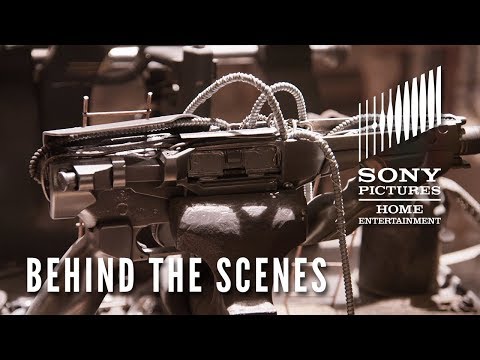 Men in Black: International -  Behind the Scenes Clip - Look Right Here: Weapons