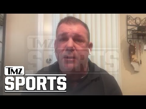 Ex-CFB Star Turned USSS Agent Examines Trump Assassination Attempt in Florida | TMZ Sports