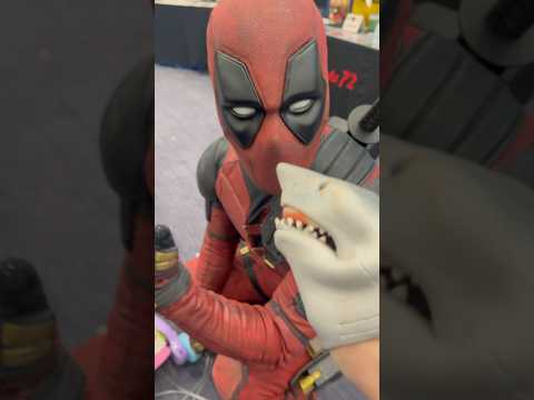 SHARK PUPPET KIDNAPS BABYPOOL!