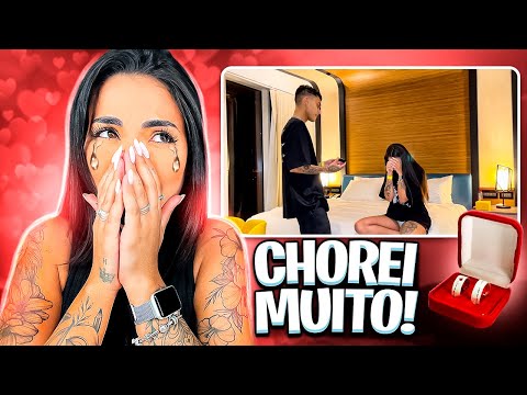 REAGINDO AO CLIPE DO MEU PEDIDO DE NAMORO!!