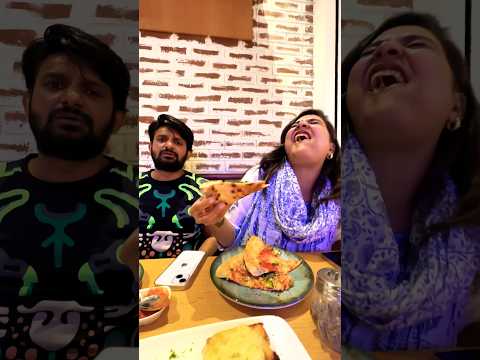 Pizza Scam Ho Gaya #Shorts #SparkleWithShorts #CoupleComedy