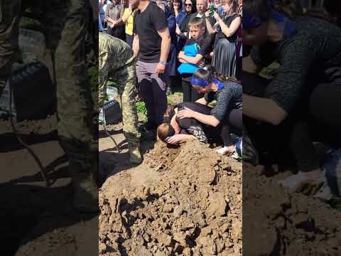 Біль😭😭🕯️🕯️🕊️🕊️