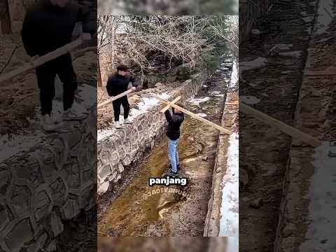 Uji Coba Jembatan Da Vinci di Sungai Kering, Berhasil atau Jatuh? #shorts #shortvideoviral #jembatan