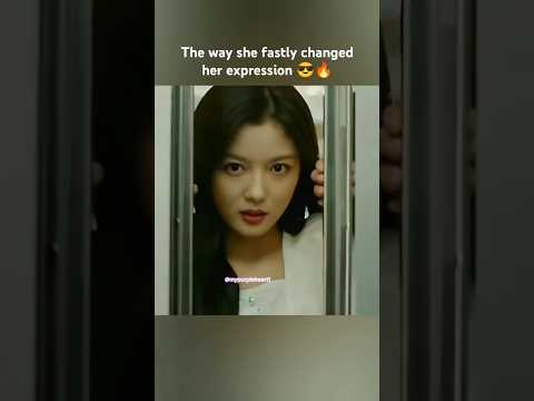 the way she fastly changed her expression 😎🔥#backstreetrookie #jichangwook #kimyoujung #ytshort