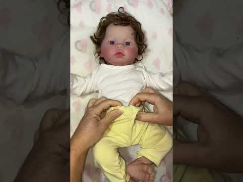 CHAMARAM A BEBÊ REBORN HELENA DE FEIA