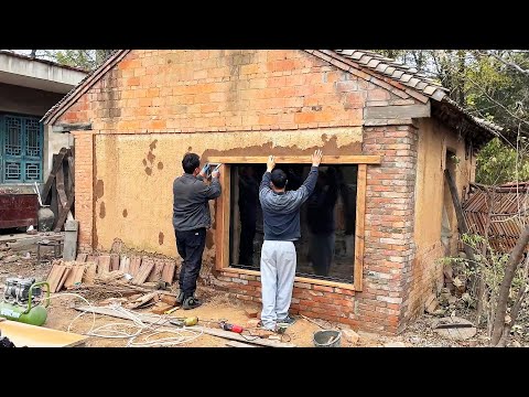 Young woman spends $3,000 to renovate her old house and garden