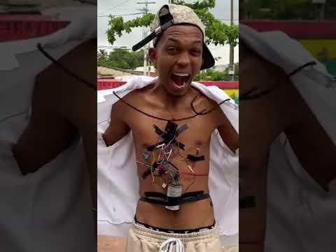 The electric hand 🤚😂 #funnyvideos #funnymoments #prankvideos #funnyvideo #prank #usa #usashorts