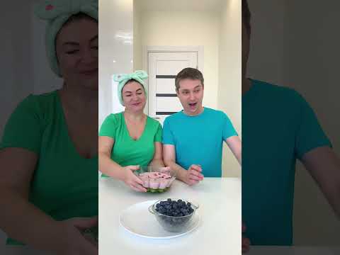 Jelly Cake with Grapes, Strawberries and Blueberries