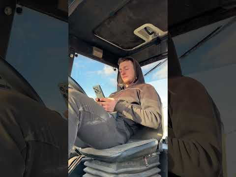 Как вам такие работники? #несовхоз #колхоз #фермер