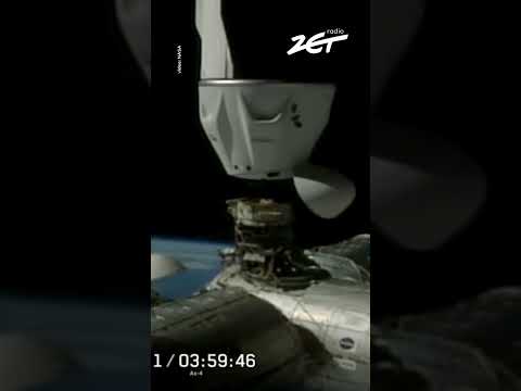 Kapsuła Dragon ze Sławoszem Uznańskim zadokowała do ISS!