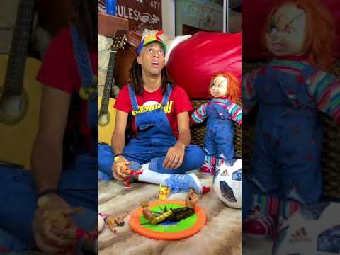 Mamá, Chucky me habla #shorts