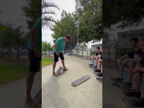 Trolei meu amigo quebrando o skate dele! 😱 #skate #humor #skateboard #trollagem #comedy
