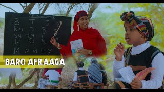 Bro afkaaga casho kiin iyo kooxda Astaan ubad