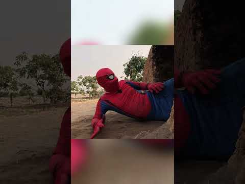 Spiderman and monster battle