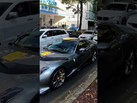 Ferrari 812 Competizione en México Ft. Shakira