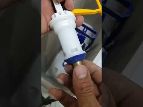 بأدق التفاصيل وخلال نصف ساعة يمكن تركيب مقعد الحمام