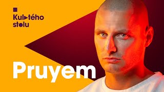 Pruyem: Šéfové ukrajinských dělníků si jezdí v mercedesech. Pokuty dávám na stavbě každý den