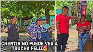 Chentia solo Llego a Armar Pl3!to y se le Ahuev0 a la China/La dejo quieta sin ganas de Nada🤣