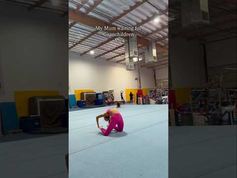 My mum waiting for meโฆ ๐