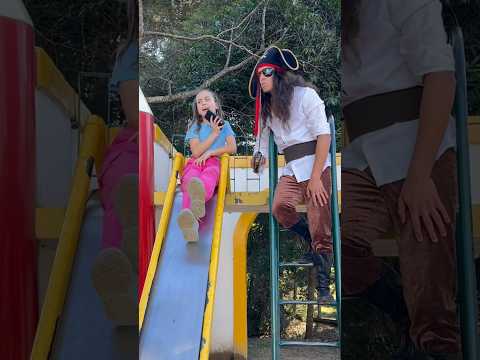 Vocรช escolhe o tesouro ou a Ferrari? #shorts #viral