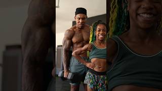 My daughter wanted to flex her muscles on me..But who did it better though?💪👧👀