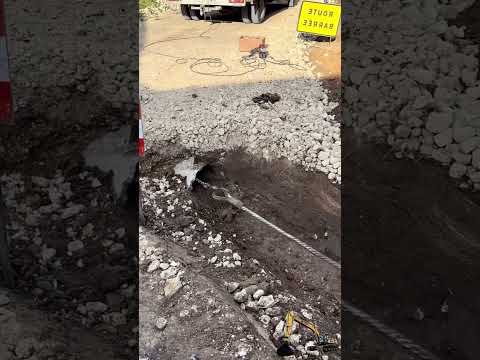 Top excavator