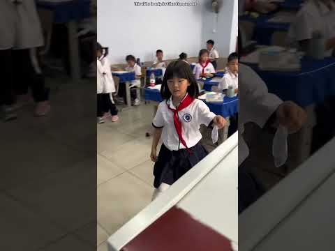 Chinese teacher was very thirsty 😲