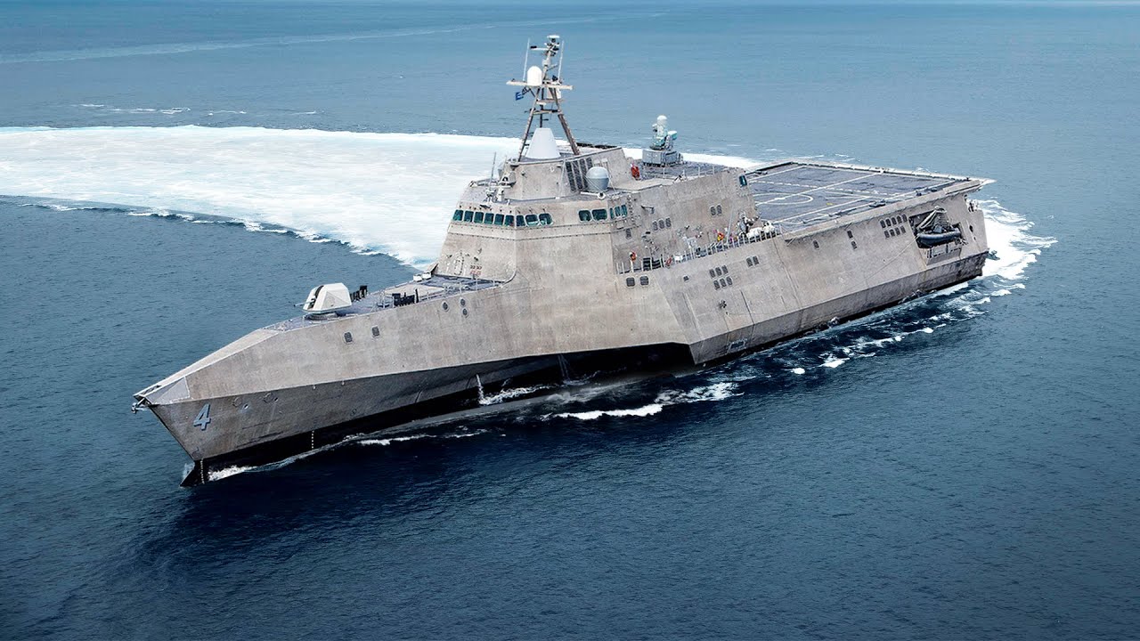 Massive Stealth US Navy Ship Perform Sharp High-Speed Drifts at Sea