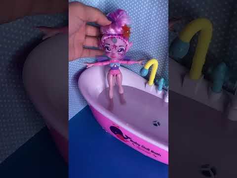 Preparando o banho 🛀 das Barbies #barbie